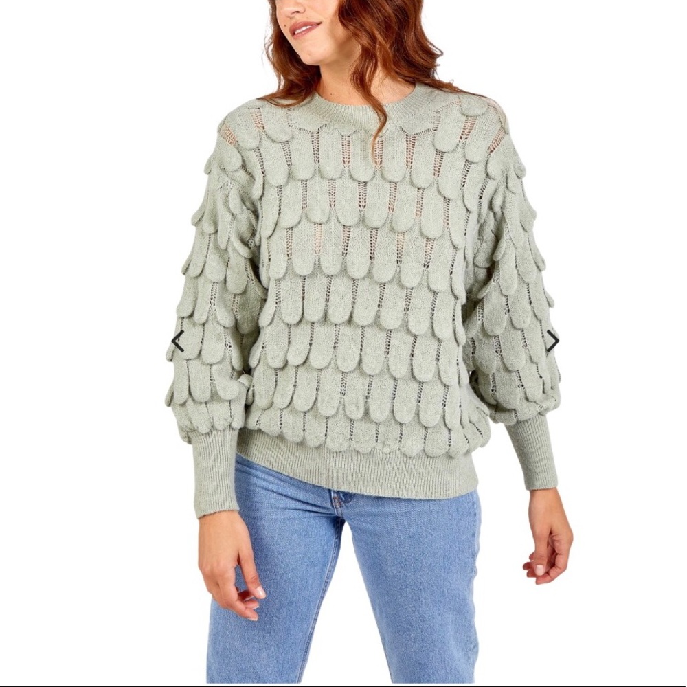 Wild Flower scallop sweater Sage size:M/L